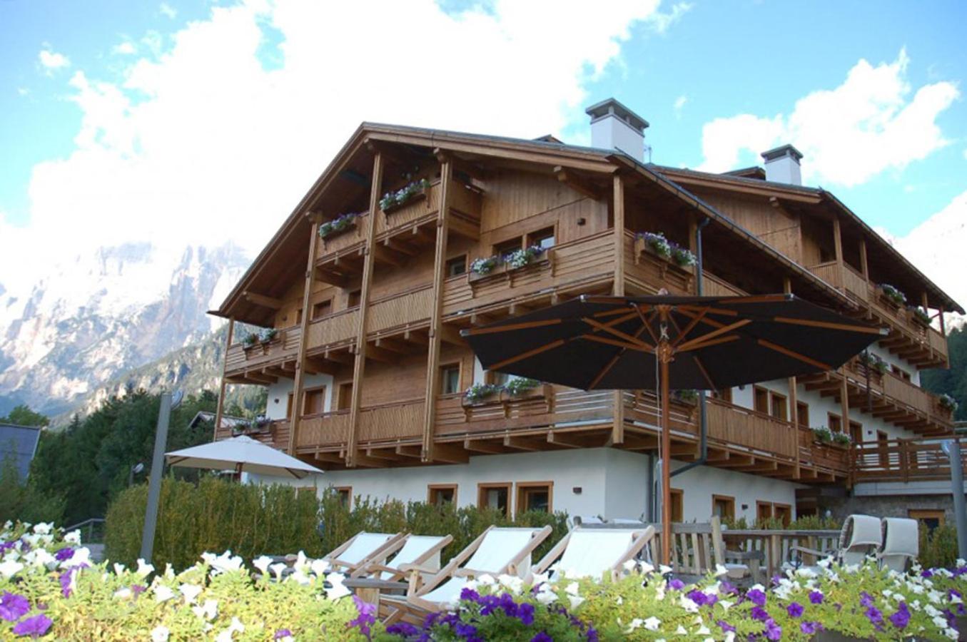 Ca' Del Sole Aparthotel San Vito di Cadore Luaran gambar